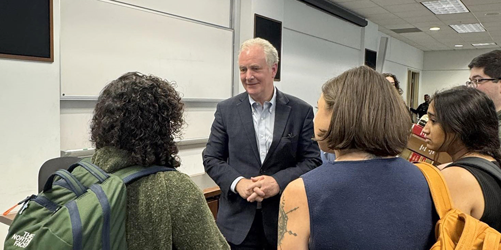 Sen. Chris Van Hollen chats with Maryland Carey Law students.