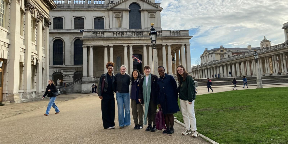 SSW students pose for a group photo in Greenwich, England